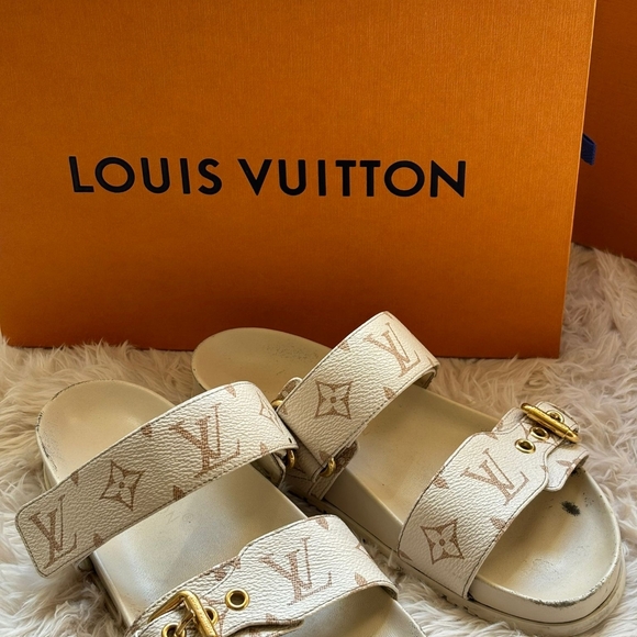 Authentic louis Vuitton Mule - Picture 2 of 4